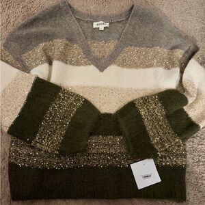 ADORA Women's V-Neck Sweater - Green, Gray, Cream